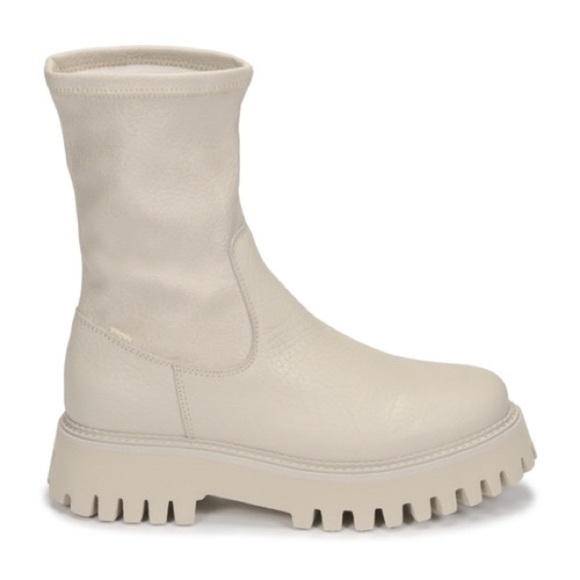 BRONX | Groovy Stretch Winter White Chelsea Boots - Picture 16 of 16